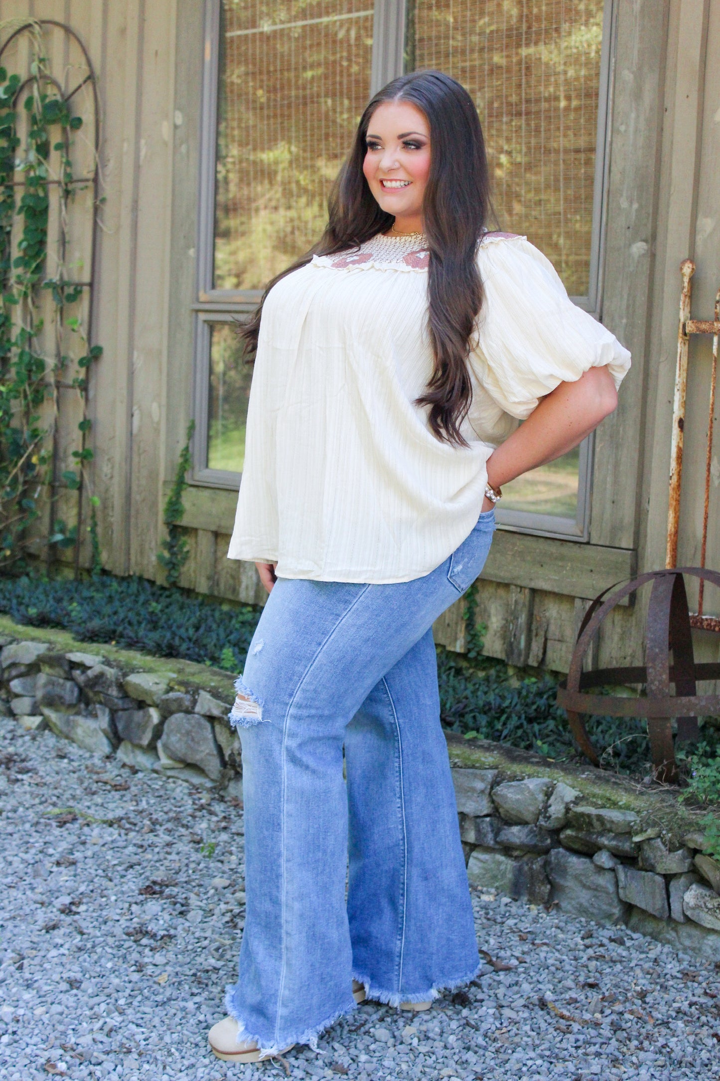 Cream and Floral Flowy Top (Curvy)