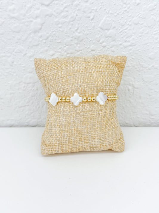 Clover Gold and White Beaded Bracelet