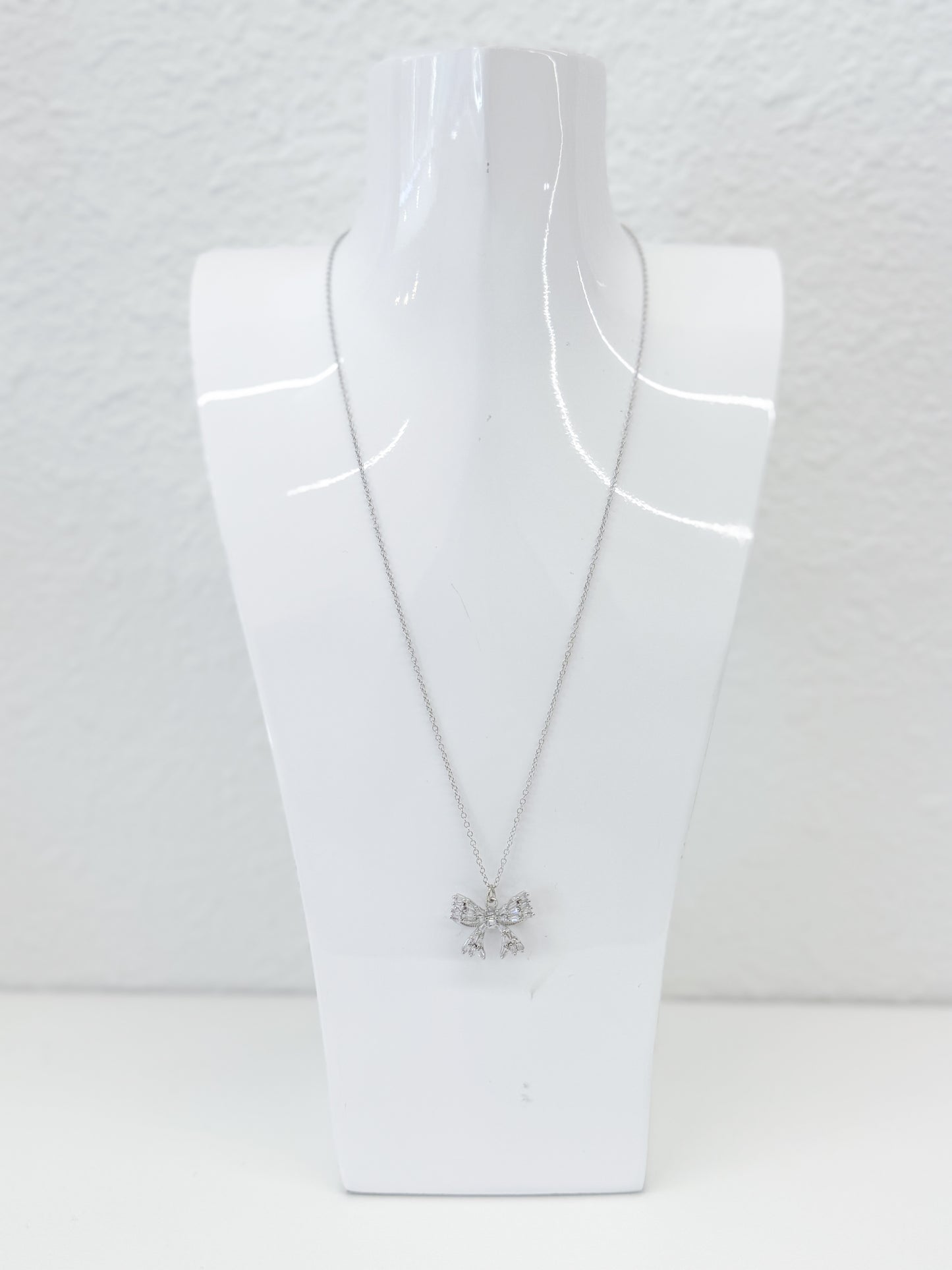 Bow Lover Necklace